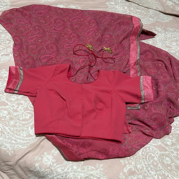 Saree blouse - Picture 1 of 9